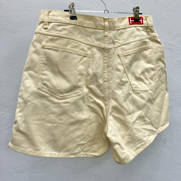 HALSTON vintage pale yellow denim shorts - Picture 3 of 6